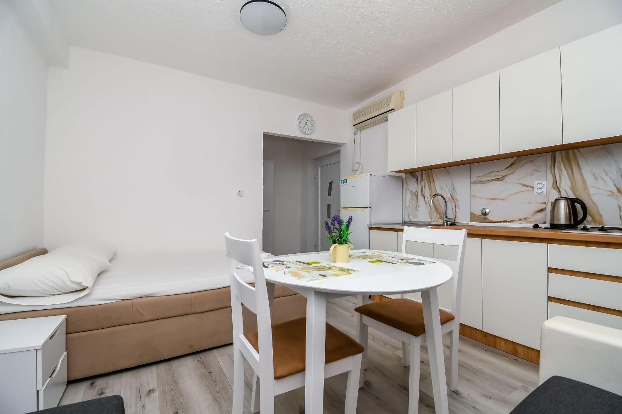 Apartments Martina Marina Exterior photo